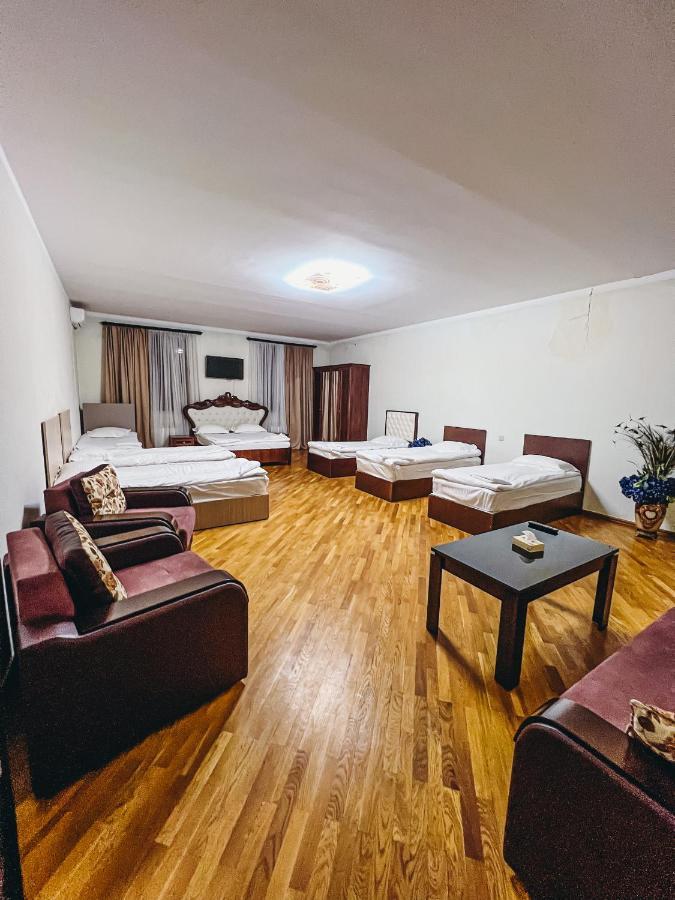 Castle Family Hotel Jerevan Exteriér fotografie